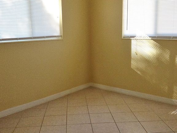 4th image of 1203 Biscayne Dr