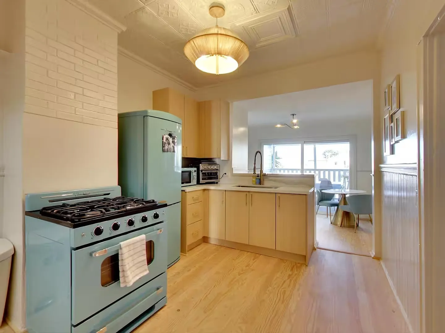 1 bed, $5,950 — Photo 4