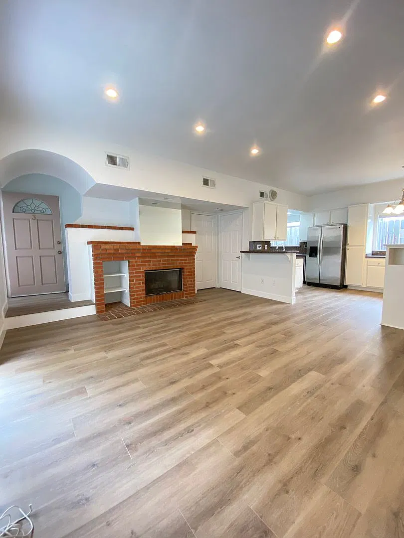 10761 Lawler St #3 — Photo 2