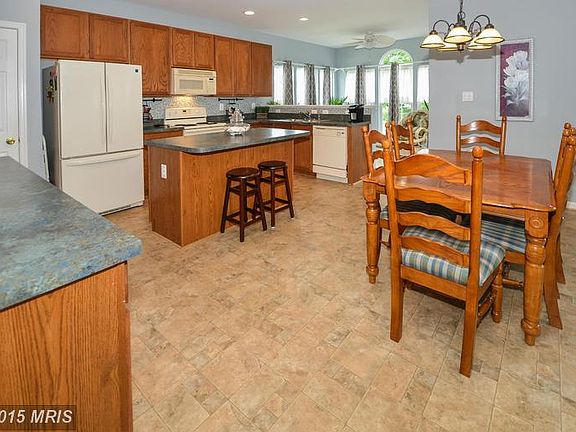 Kitchen opens to morning room