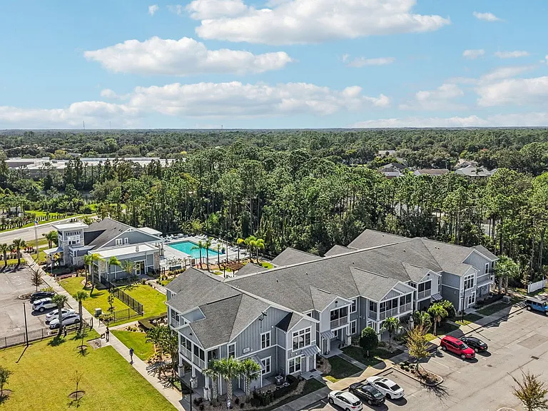 Springs At Port Orange — Photo 48