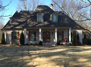 12018 Water Ridge Dr, Oxford, MS 38655