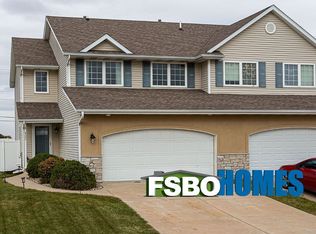 4250 Sapphire Ln, Bettendorf, IA 52722