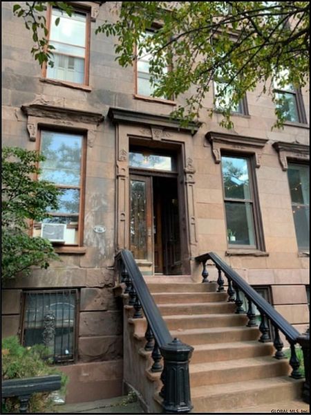 3rd image of 325 STATE Street