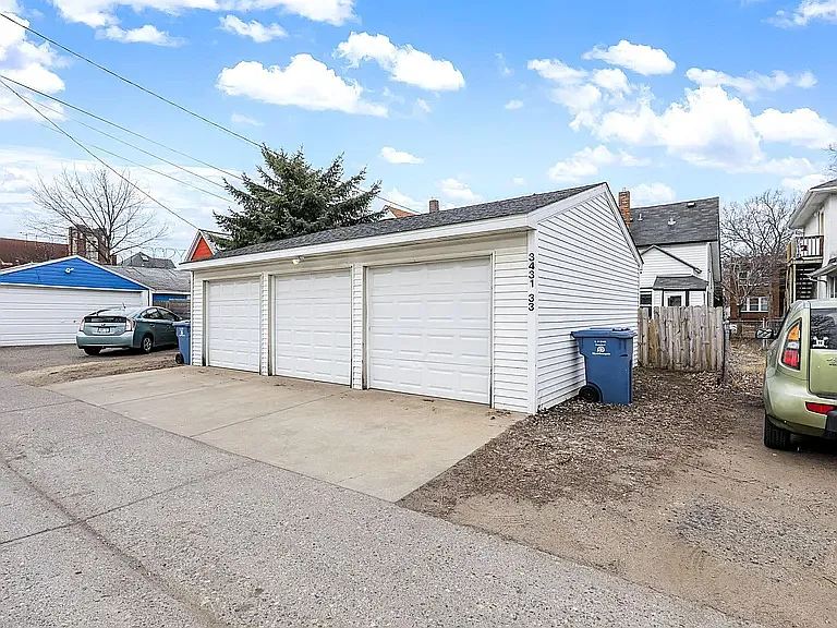 3433 Aldrich Ave S — Photo 48