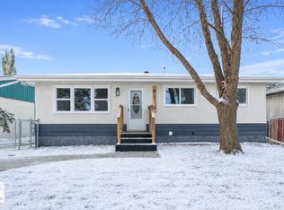 8316 68a St NW, Edmonton, AB T6B 1T3