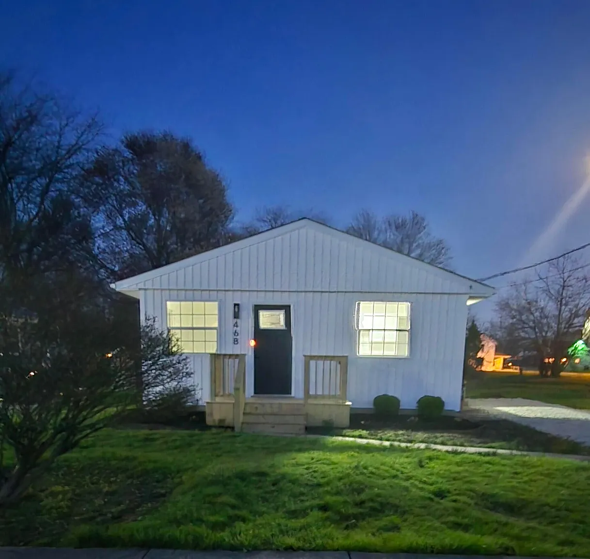 468 Tyler St photo 1