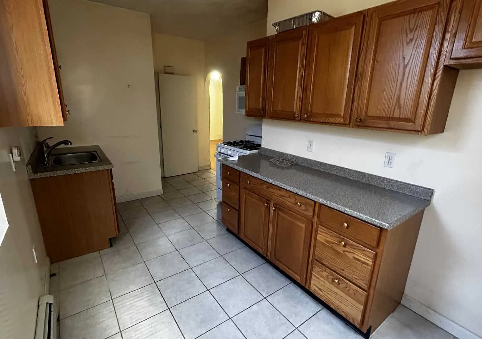 2 bed, $2,550 — Photo 2