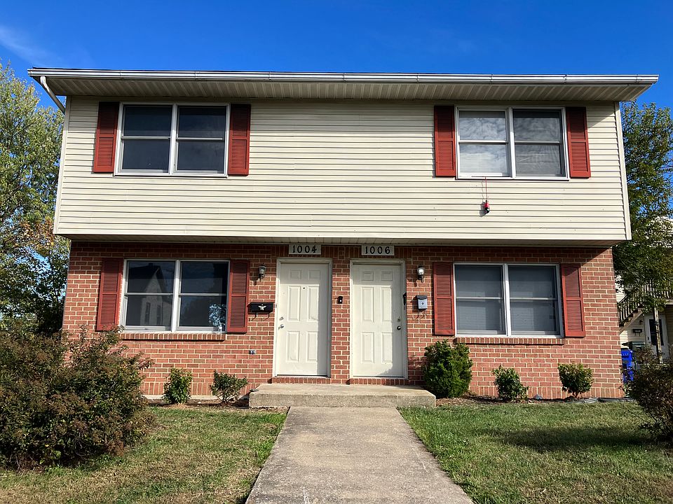 Lovely duplex includes brand new kitchen, granite countertops, stainless steel appliances, and new flooring
