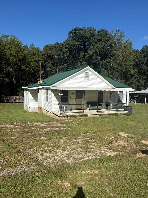 2 bed, 1200 sqft, $975 — Photo 2