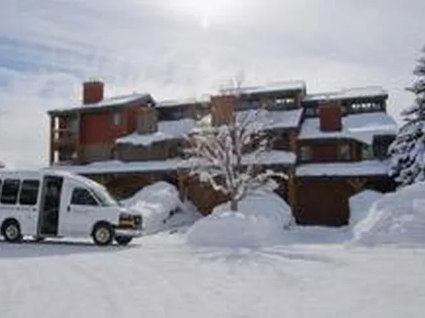 1401 Moraine Cir, Steamboat Springs, CO 80487