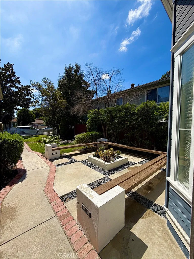 3 bed, 1750 sqft, $4,200 — Photo 4