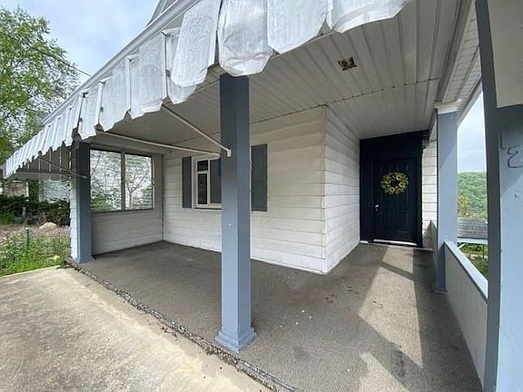 2nd image of 1231 McMahon Ave