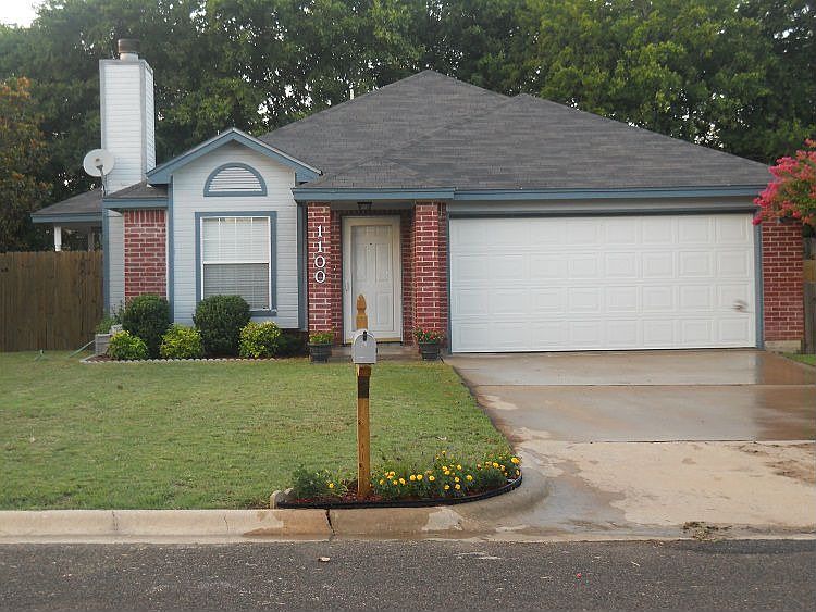 1st image of 1100 Lindsey Cir