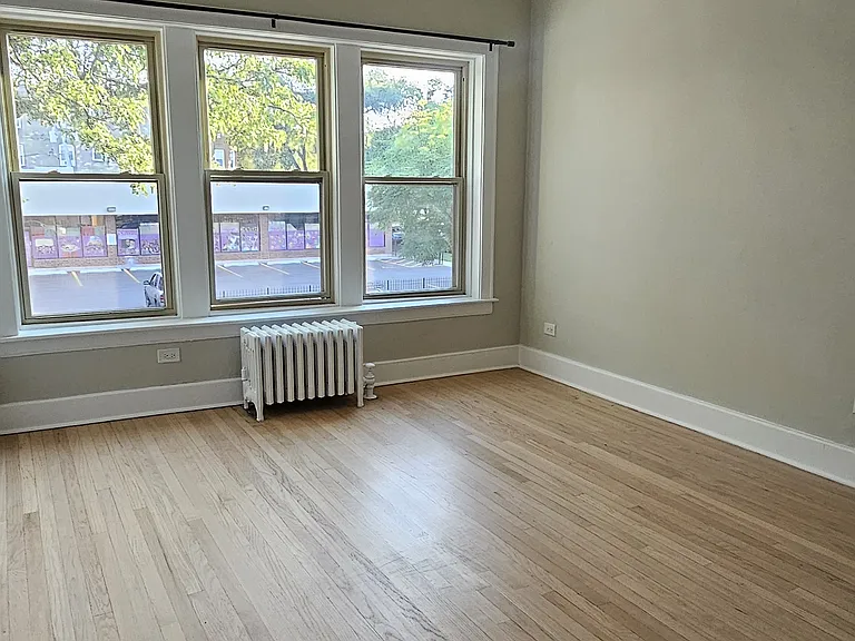 741 Howard St #7 — Photo 6
