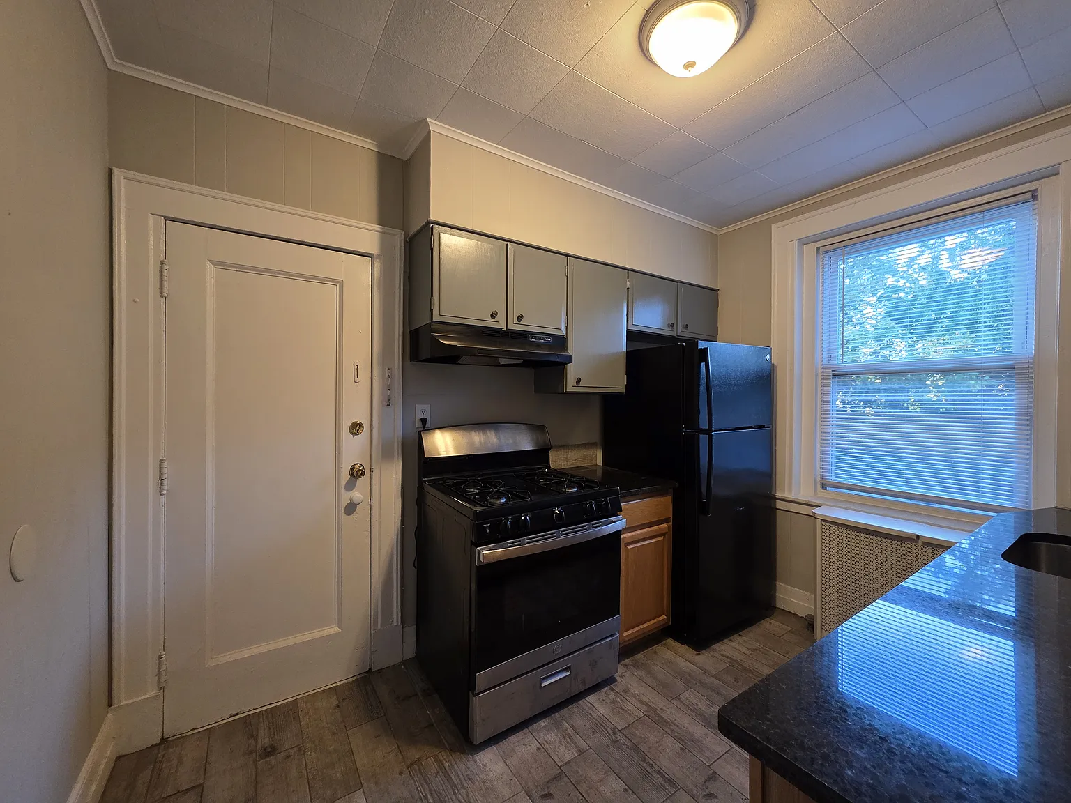 1 bed, $1,525 — Photo 3