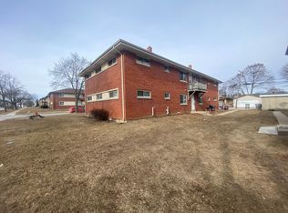 4408 N 88th St APT 4, Milwaukee, WI 53225