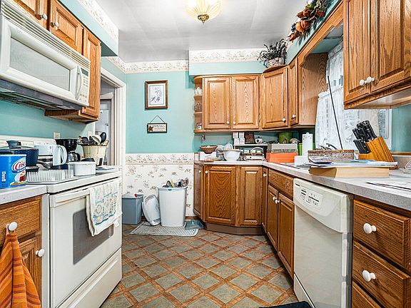 5th image of 116 Lois Dr