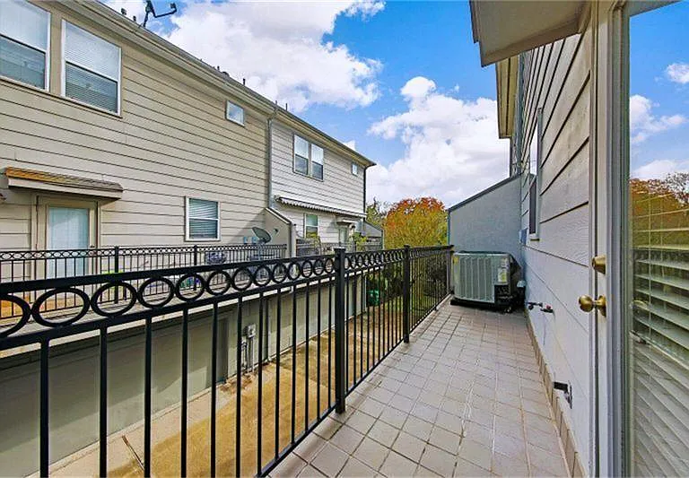 3509 Bradford St #C — Photo 15