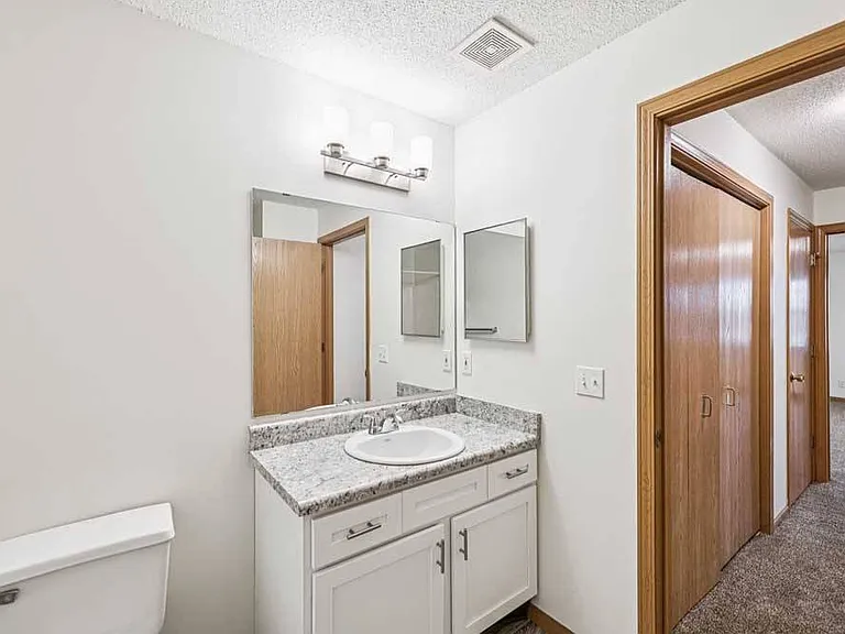 Northbrook Apartments — Photo 110