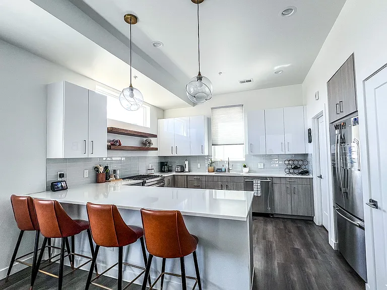 1624 N Irving St #5 — Photo 12