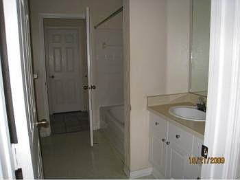 2nd image of 10407 Villa View Cir