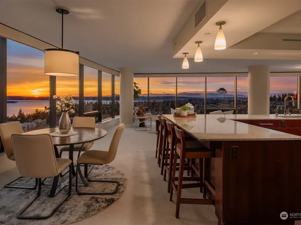 650 Bellevue Way NE #2204, Bellevue, WA 98004