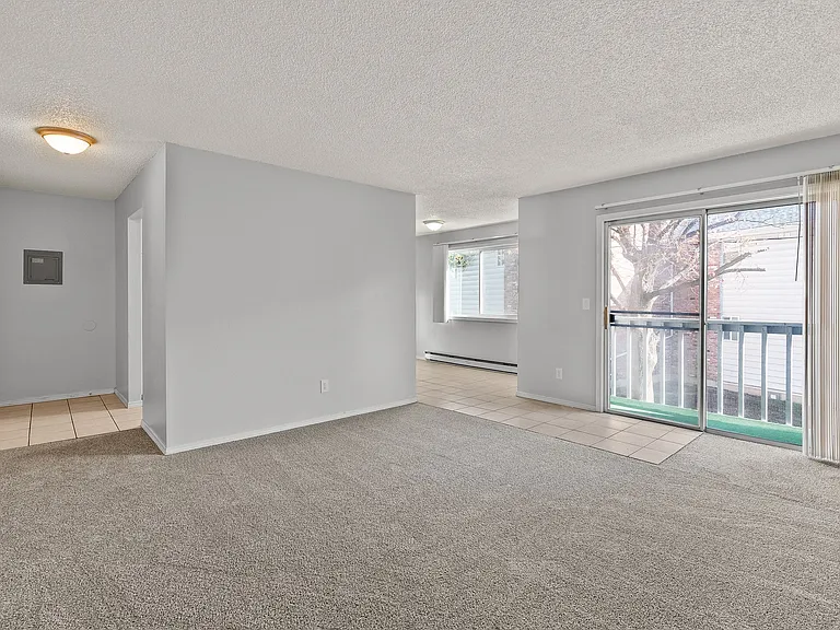 310 N Raymond Rd #D7 — Photo 8