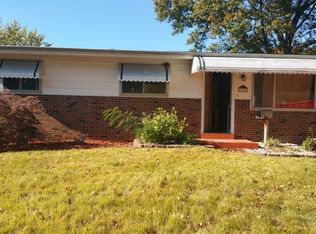 1245 Swan Dr, Florissant, MO 63031