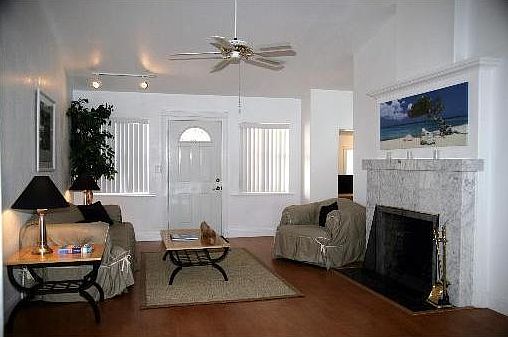 5th image of 2517 E Las Olas Bl