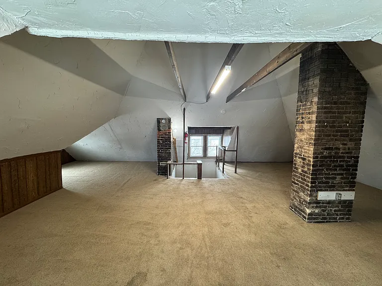 60 E Patterson Ave — Photo 33