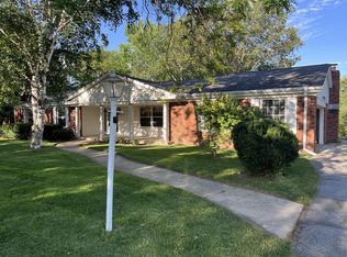 4630 Meadow Vw W, Brookfield, WI 53005