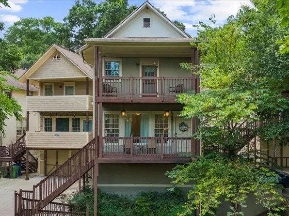 1071 Davis Cir NW #R, Atlanta, GA 30318