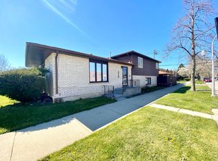 2524 E 83rd St, Chicago, IL