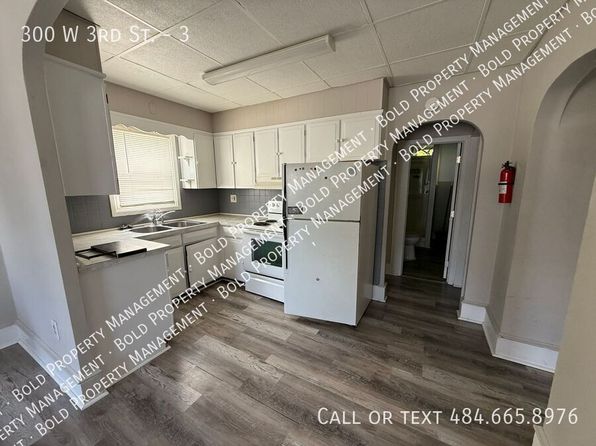 300 W 3rd St APT 3