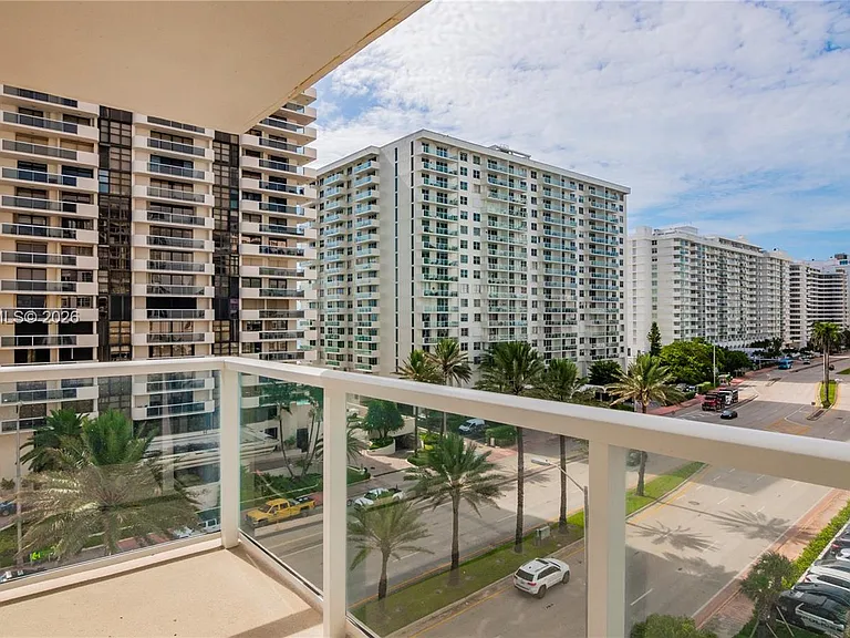5750 Collins Ave #7A — Photo 21