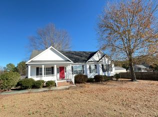 12 Sterling Green Ct, Camden, SC 29020