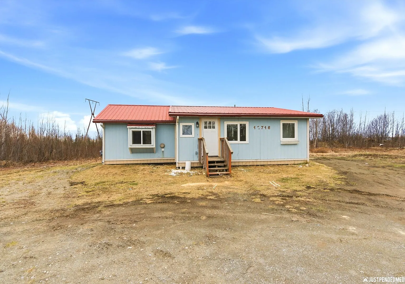 2 Bedroom | 1 Bathroom | Single Family Home | Large Lot — Photo 1