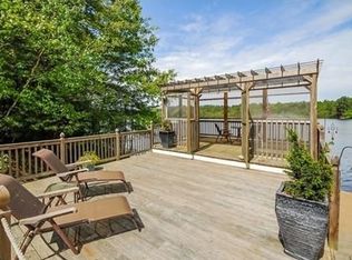 7 Crescent Ave, Middleboro, MA 02346