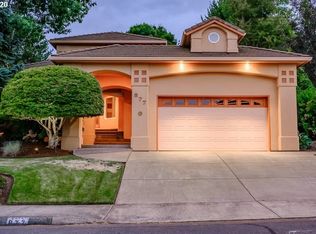 877 Hazeltine Ave SE, Salem, OR 97306