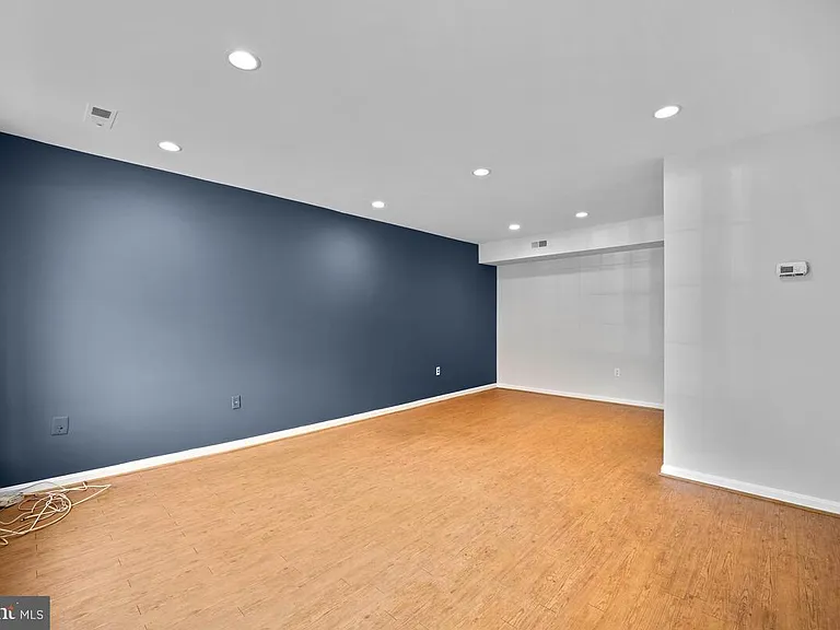 10129 Green Holly Ter — Photo 3