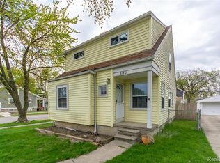 3180 Wakefield Rd, Berkley, MI 48072