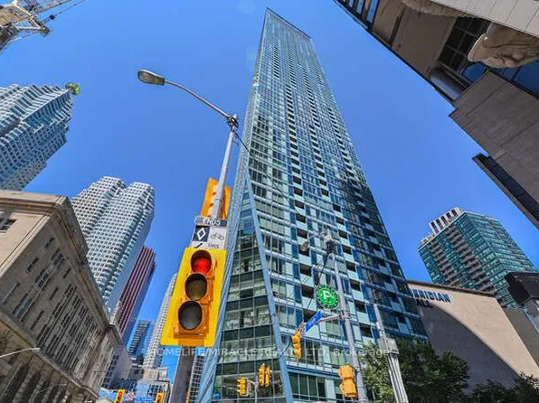 8 The Esplanade N, Toronto, ON