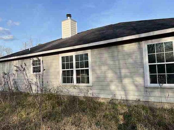 2nd image of 4715 Finch Rd