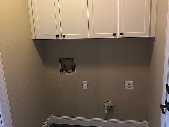 3rd image of 820 NW 48th St