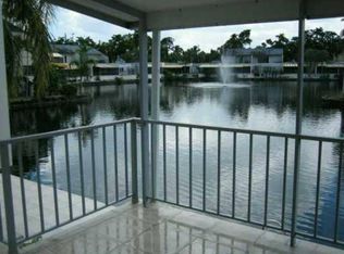 16109 Kingsmoor Way, Miami Lakes, FL 33014