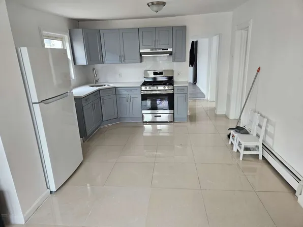 209 Hett Ave Floor 2, Staten Island, NY 10306