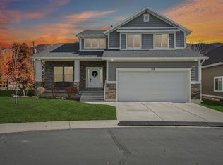 378 N Thurston Ln, Layton, UT 84040