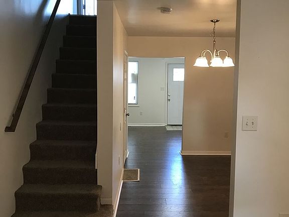 5th image of 725 Washington Ave