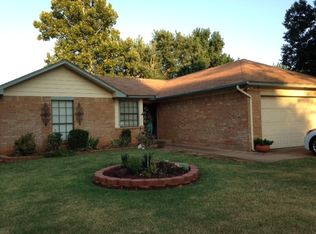 1712 Geeta Rd, Edmond, OK 73003